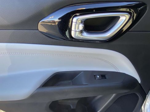 New 2026 Jeep Compass Limited image 13