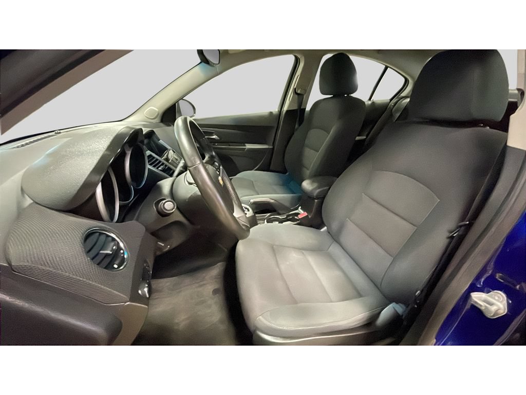 Used 2012 Chevrolet Cruze LT FWD image 12