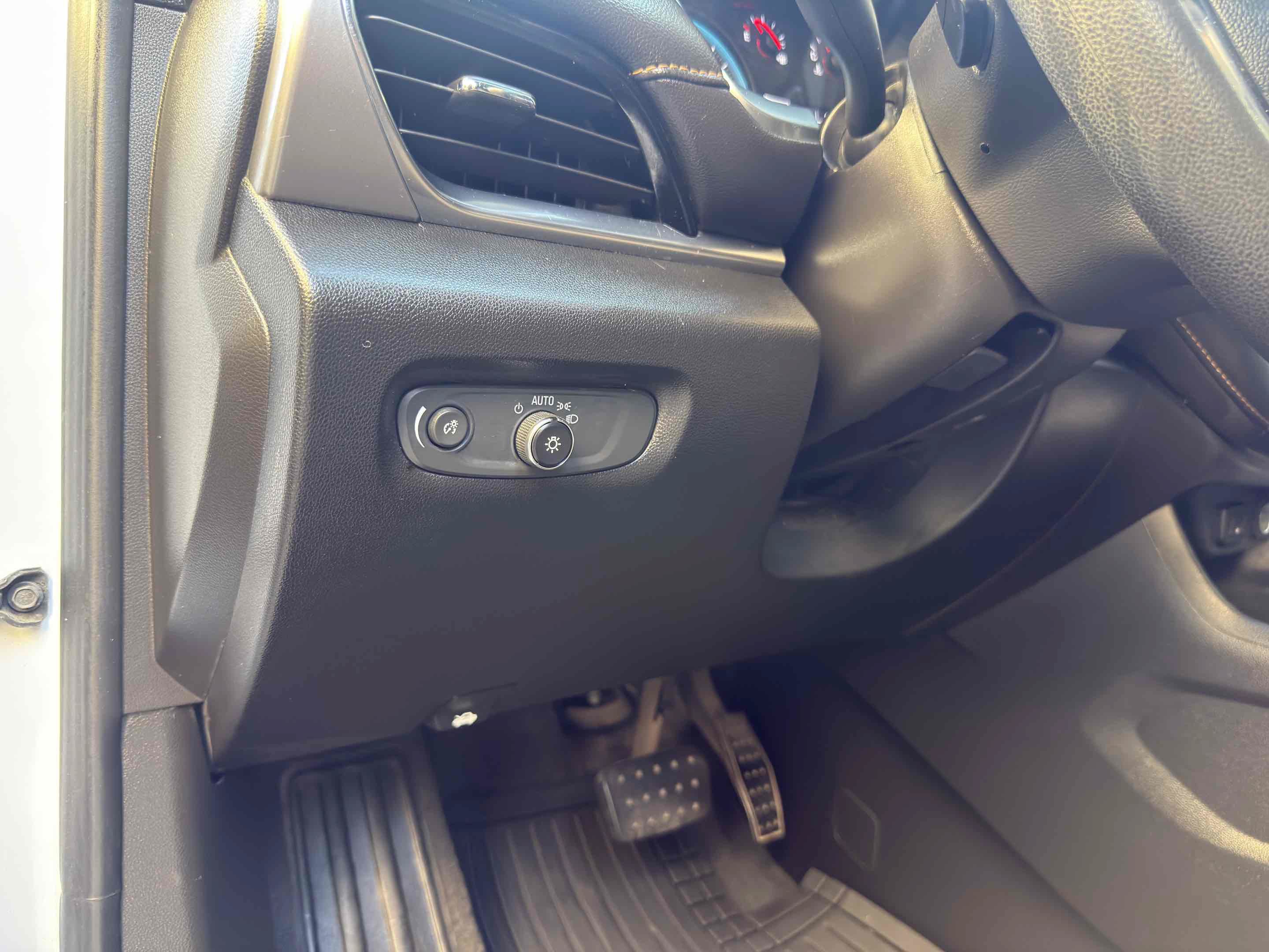 Used 2019 Chevrolet Traverse LS w/ LPO, Blackout Package FWD image 41