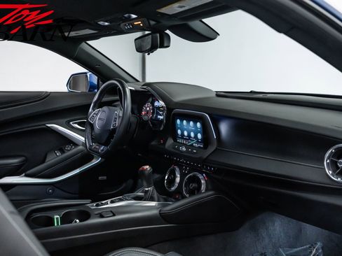 Used 2019 Chevrolet Camaro SS RWD image 46