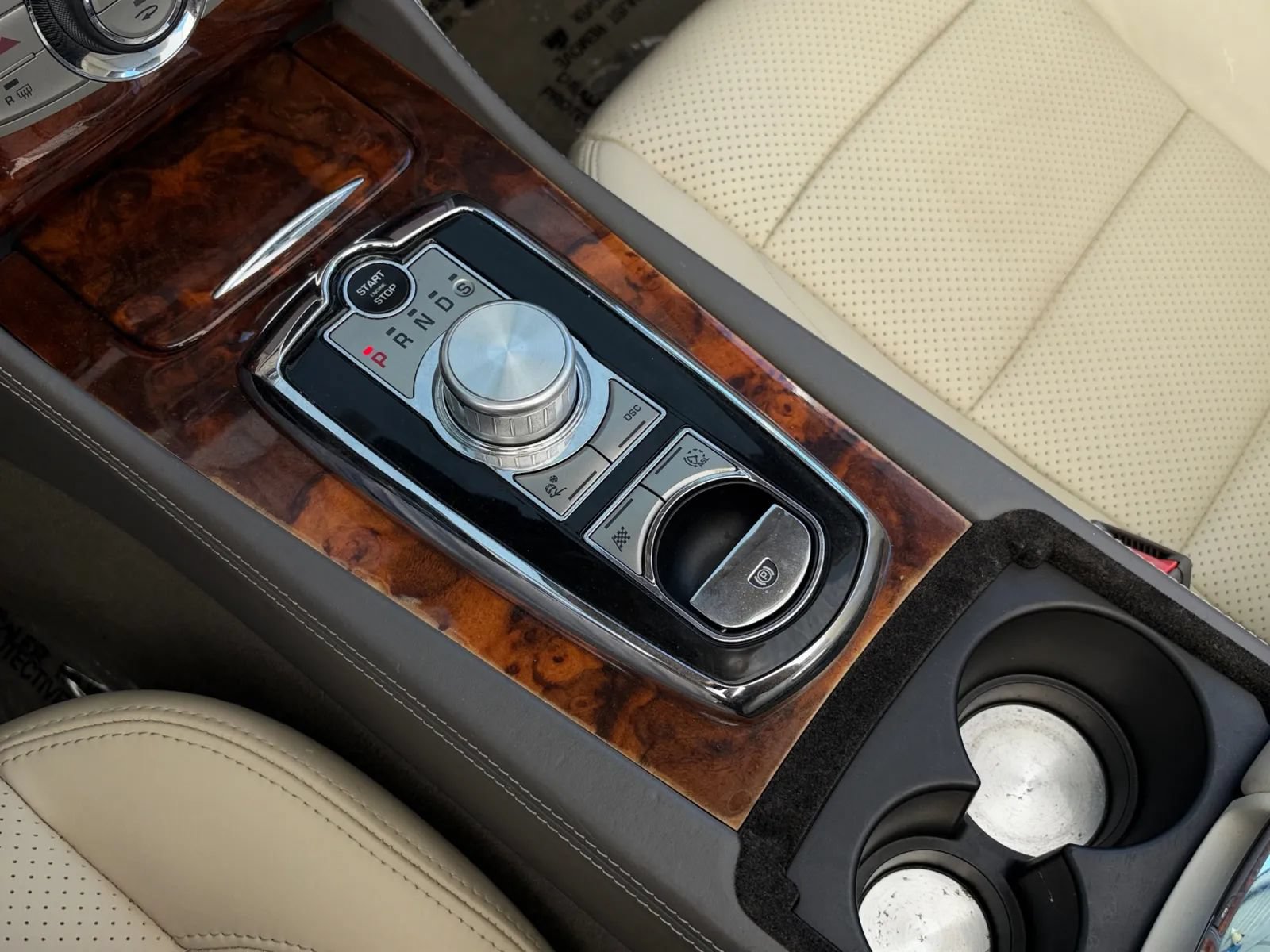 Used 2010 Jaguar XK Convertible RWD image 35