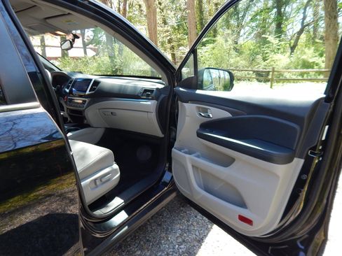 Used 2016 Honda Pilot EX-L image 18