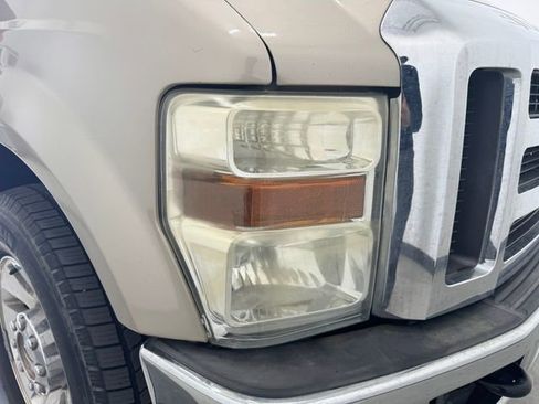 Used 2010 Ford F350 Lariat image 29