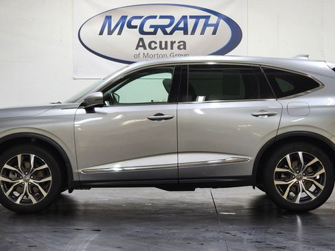 Certified 2023 Acura MDX w/Technology Package image 9