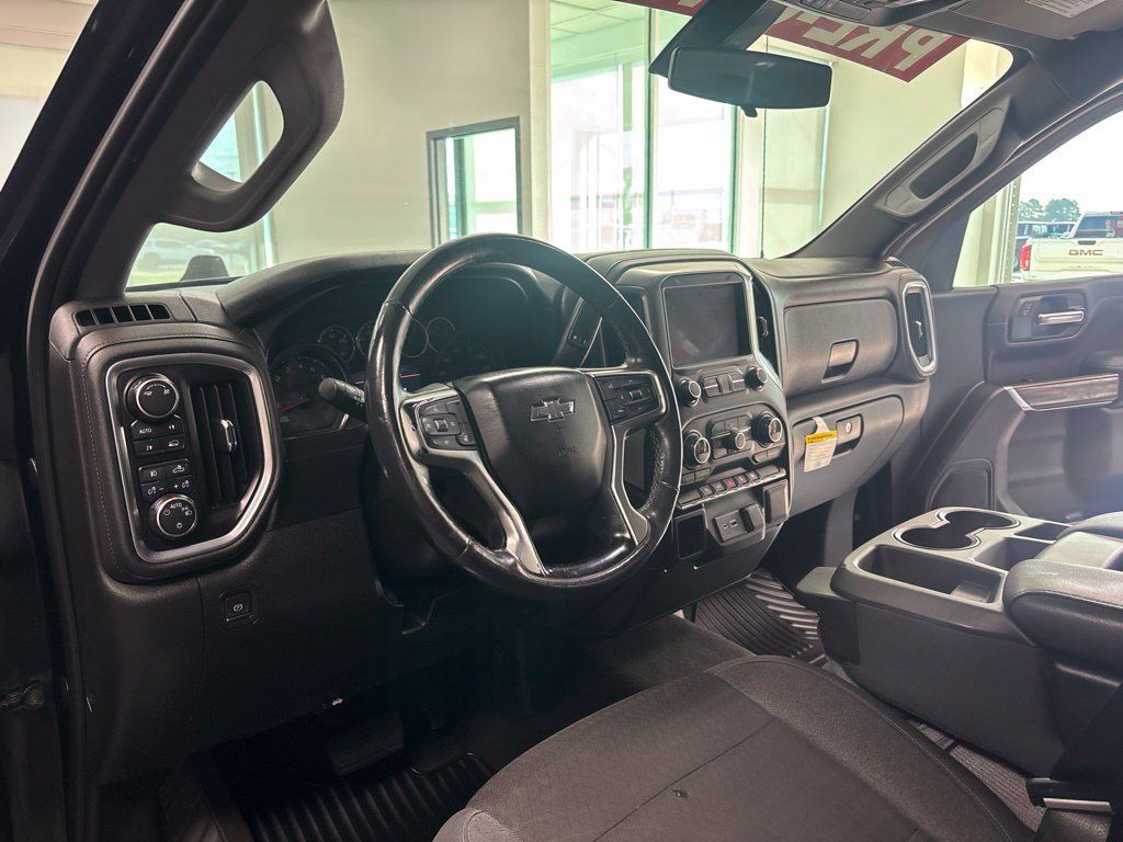 Used 2019 Chevrolet Silverado 1500 RST w/ All-Star Edition AWD/4WD image 16