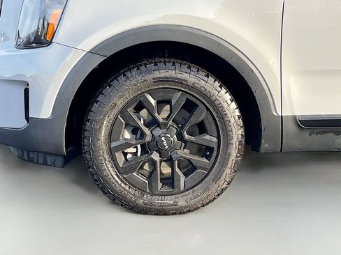 Used 2024 Kia Telluride SX Prestige X-Pro AWD/4WD image 32