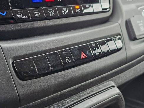 New 2025 RAM ProMaster 1500 w/ Quick Order Package 22G SLT image 34