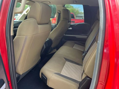 Used 2016 Toyota Tundra SR5 w/ SR5 Upgrade Package image 12