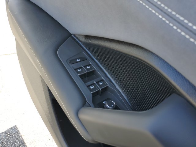 Certified 2026 Volkswagen Tiguan SE R-Line FWD image 36