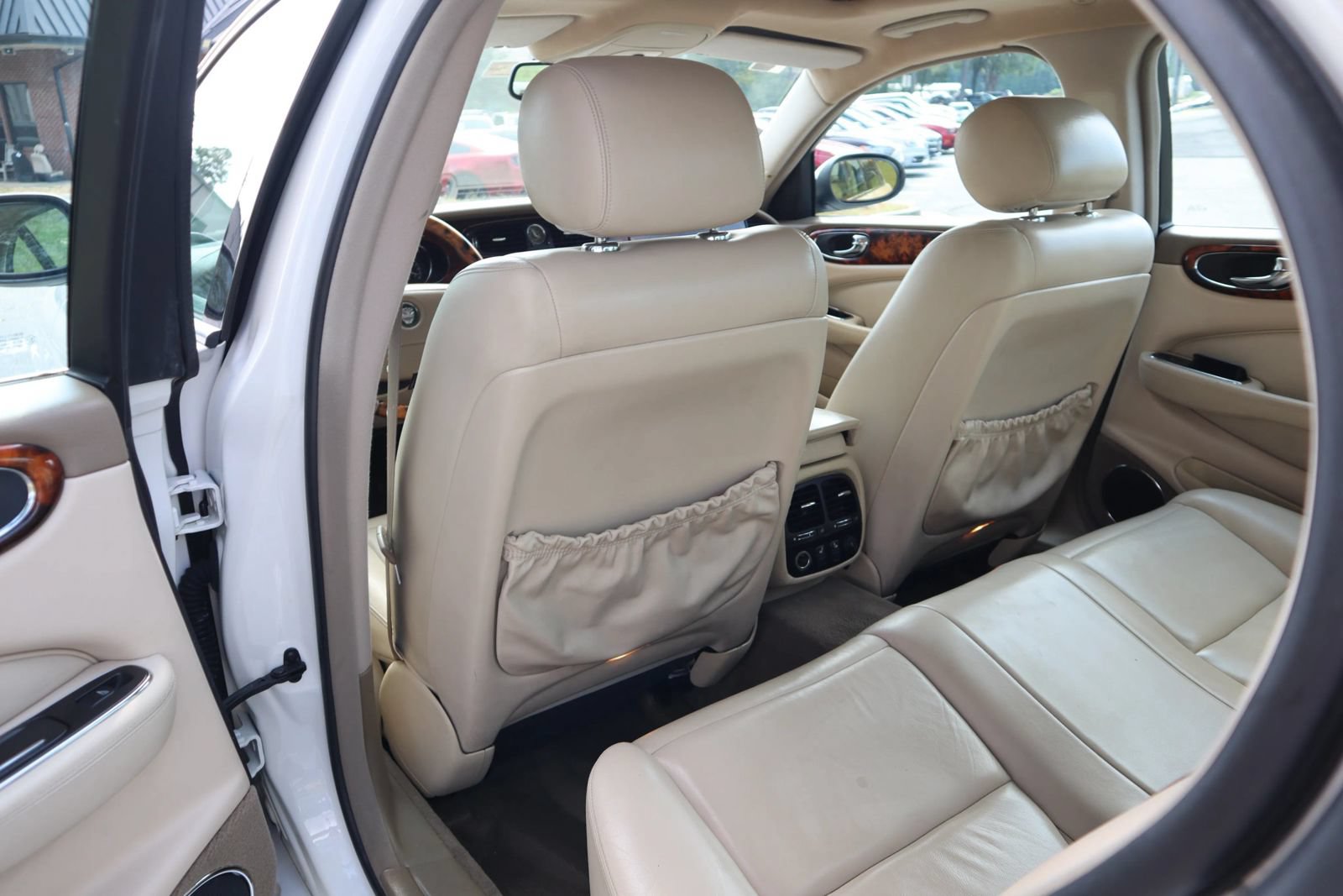Used 2004 Jaguar XJ8 RWD image 11