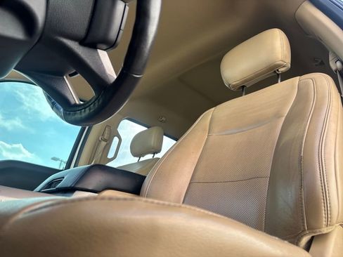 Used 2019 Ford F250 Lariat w/ Chrome Package image 10