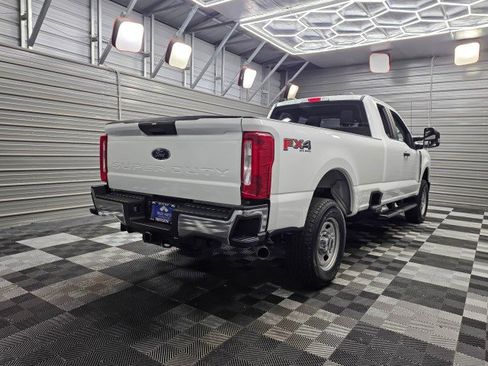 Used 2023 Ford F350 XL w/ FX4 Off-Road Package AWD/4WD image 5