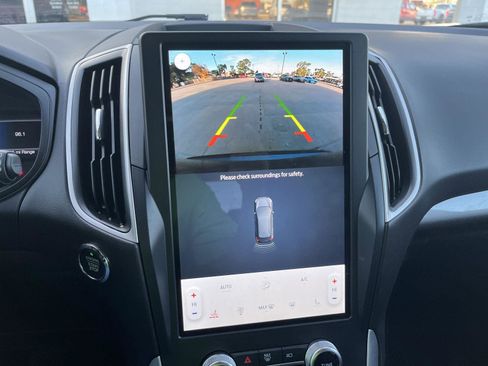 Used 2024 Ford Edge SEL w/ Convenience Package image 25