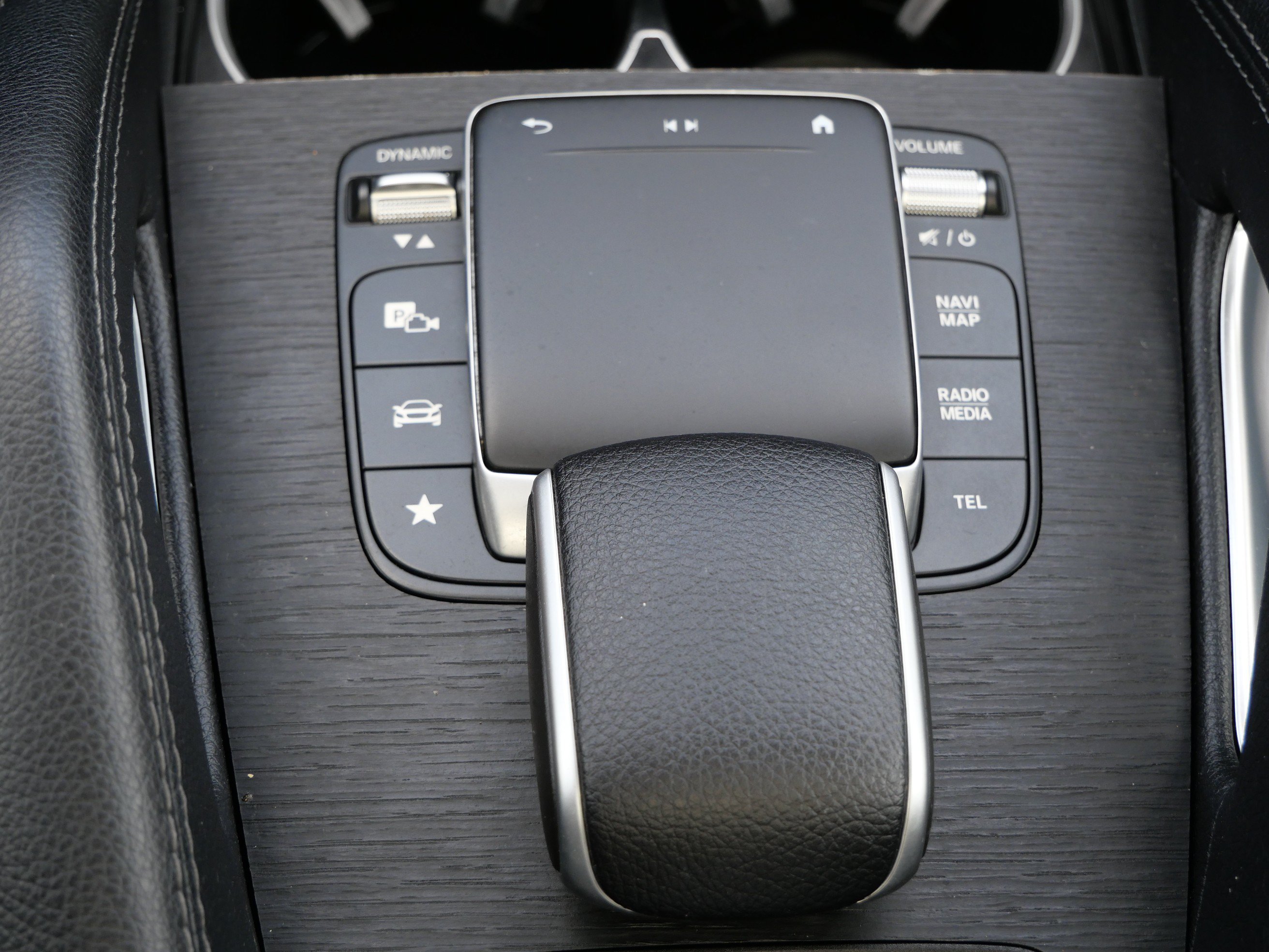 Used 2022 Mercedes-Benz GLE 350 4MATIC image 22