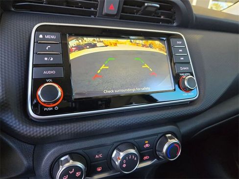 Used 2025 Nissan Kicks Play S image 16