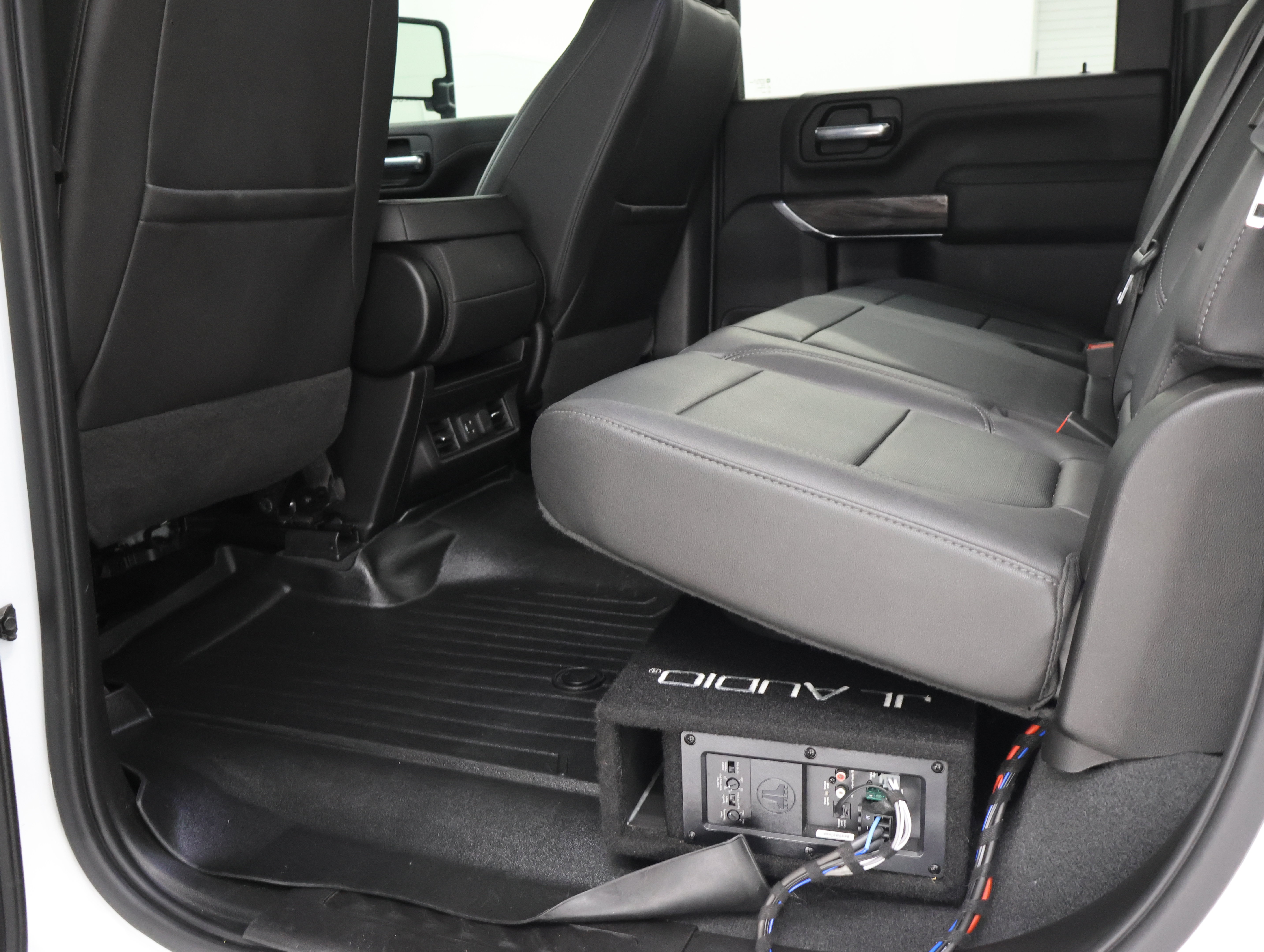 Used 2023 Chevrolet Silverado 2500 LTZ AWD/4WD image 34