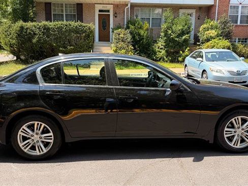 Used 2013 INFINITI G37 x Sedan w/ Premium Pkg AWD/4WD image 4