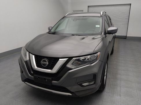 Used 2019 Nissan Rogue SV image 15
