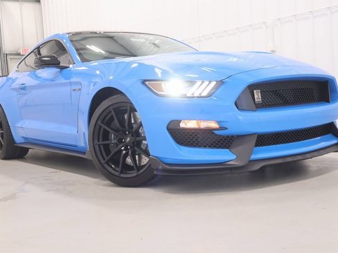 Certified 2017 Ford Mustang Shelby GT350 w/ Electronics Package image 31