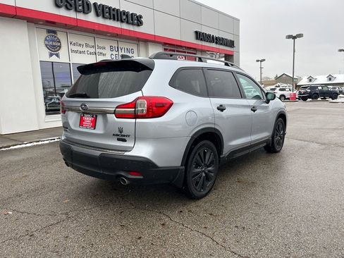 Used 2022 Subaru Ascent Onyx Edition image 6