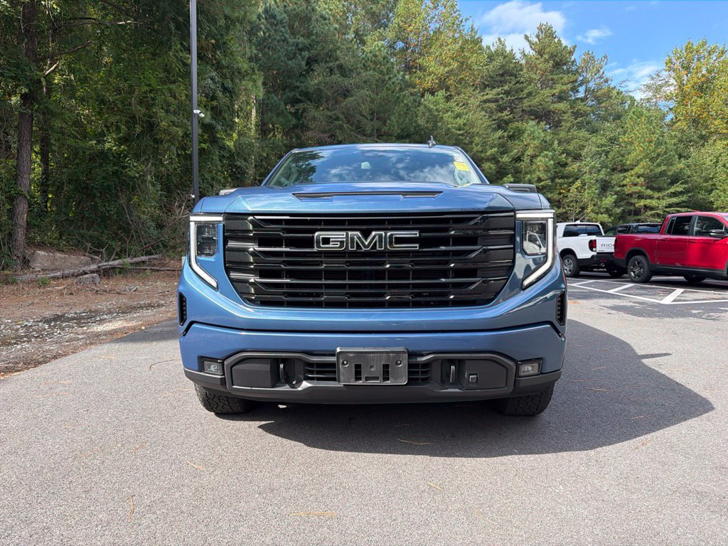 Used 2024 GMC Sierra 1500 Elevation w/ LPO, Elevation Black Package AWD/4WD image 3