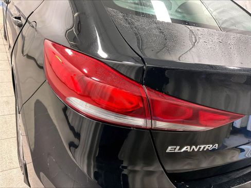 Used 2018 Hyundai Elantra Value Edition image 33
