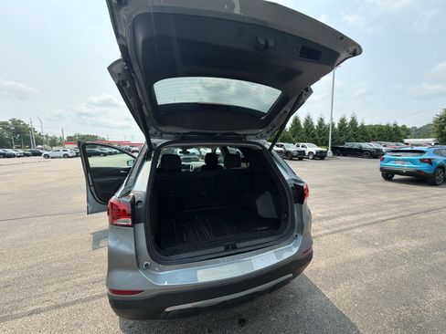 Used 2024 Chevrolet Equinox LT AWD/4WD image 26