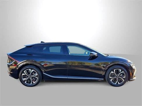 Used 2023 Kia EV6 Wind image 9