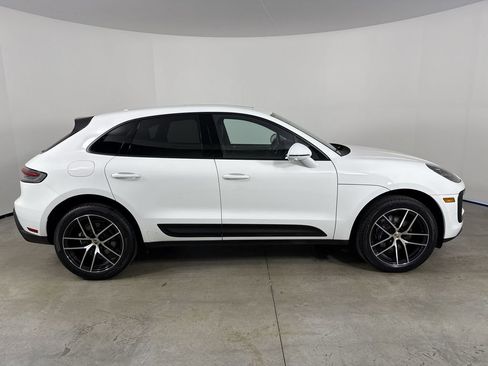 Certified 2023 Porsche Macan Turbo AWD/4WD image 8