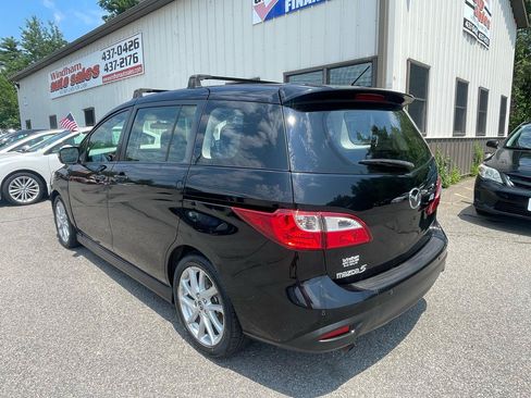Used 2014 MAZDA MAZDA5 Touring w/ Moonroof & Audio Package FWD image 6