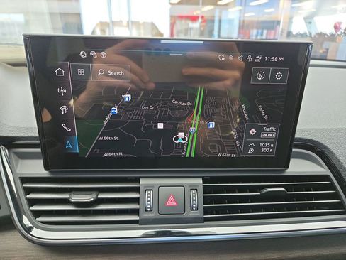 Certified 2025 Audi Q5 2.0T Premium Plus w/ Premium Plus Package image 10