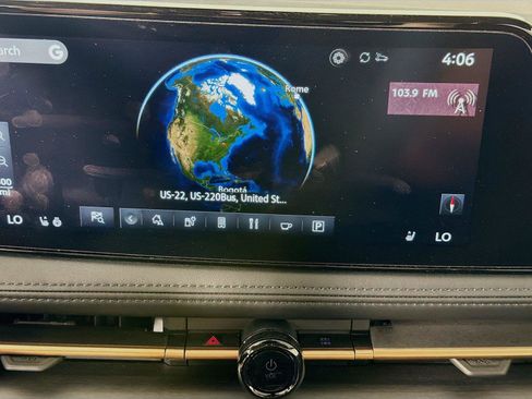 Used 2024 Nissan Ariya AWD image 20