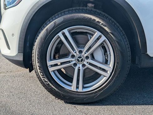 Used 2022 Mercedes-Benz GLC 300 GLC 300 w/ Premium Package Lite image 29