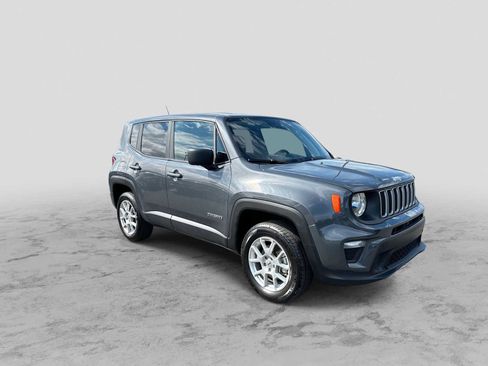 Certified 2023 Jeep Renegade Latitude AWD/4WD image 2