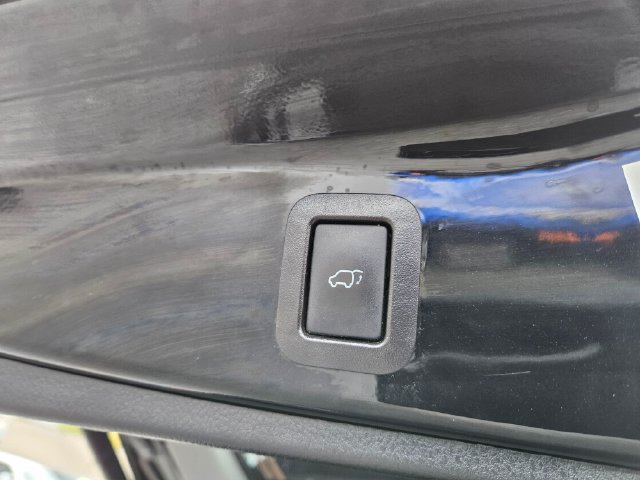 Used 2019 Toyota Highlander Limited Platinum AWD/4WD image 15
