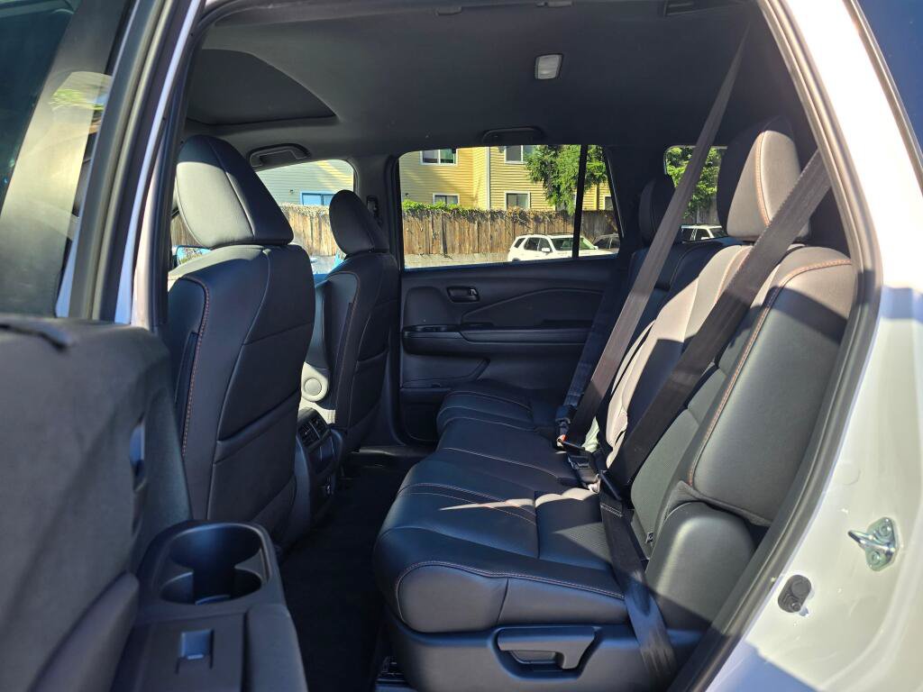 Certified 2023 Honda Passport TrailSport image 4