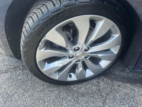 Used 2018 Chevrolet Malibu Premier w/ Premier Sun and Wheel Package FWD image 47