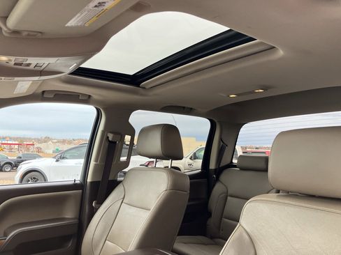 Used 2018 GMC Sierra 1500 SLT w/ SLT Premium Package image 32