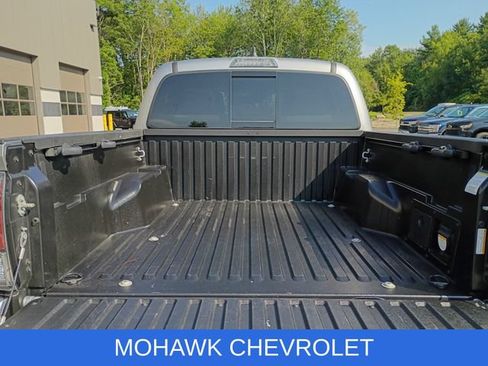 Used 2021 Toyota Tacoma TRD Sport w/ Technology Package AWD/4WD image 25