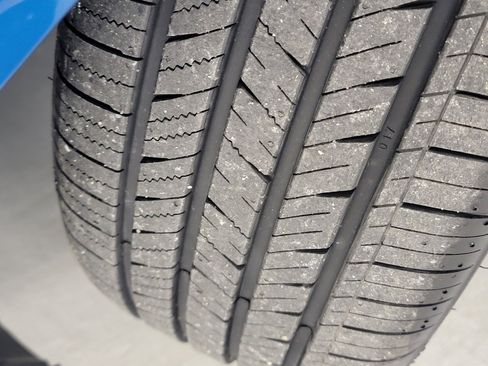 Used 2019 Toyota Prius Limited image 33