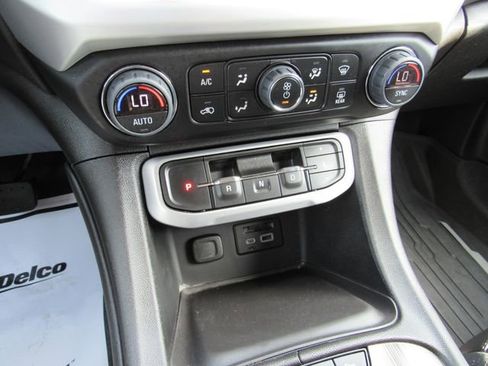 Used 2023 GMC Acadia SLT w/ Elevation Edition AWD/4WD image 22