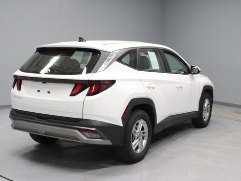 Used 2025 Hyundai Tucson SE FWD image 10