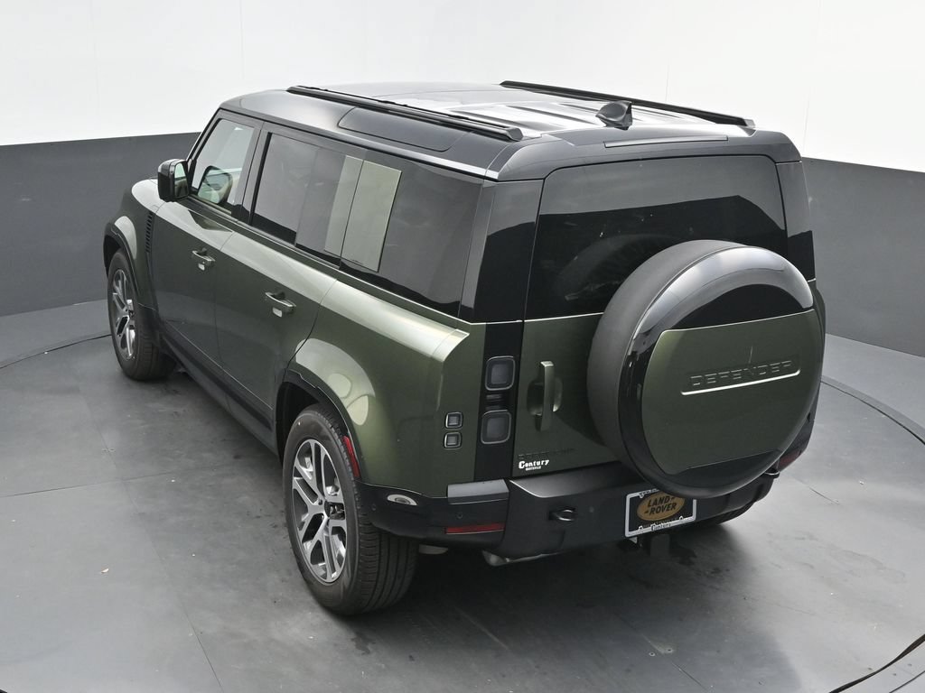New 2026 Land Rover Defender 110 X-Dynamic SE AWD/4WD image 35