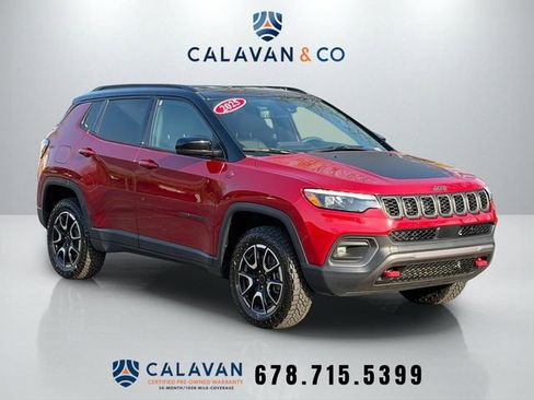 Used 2025 Jeep Compass Trailhawk w/ Trailhawk Elite Group image 1