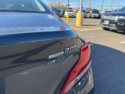 Used 2020 Genesis G70 2.0T image 8
