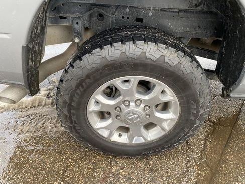 Used 2024 RAM 2500 Laramie image 15