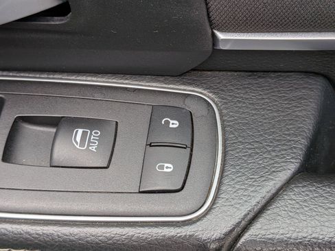 Used 2024 RAM 2500 Big Horn image 35