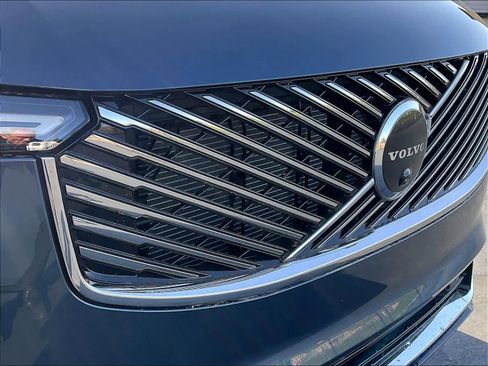 New 2026 Volvo XC90 B6 Plus w/ Protection Package Premier image 34