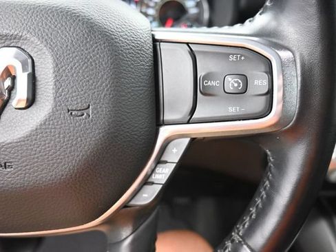 Used 2022 RAM 1500 Laramie AWD/4WD image 34
