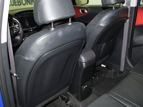 Used 2023 Kia Soul GT-Line w/ GT-Line Technology Package image 13